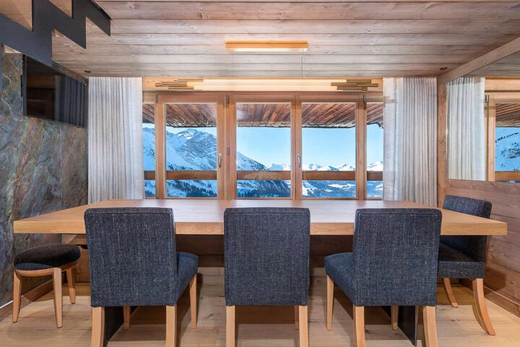 4 Pièces 10 Personnes