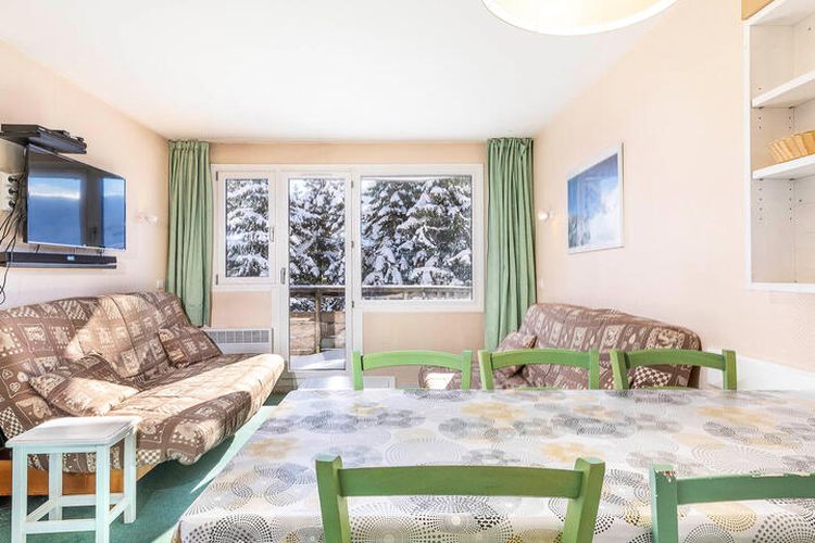 3 Pièces 6 Personnes