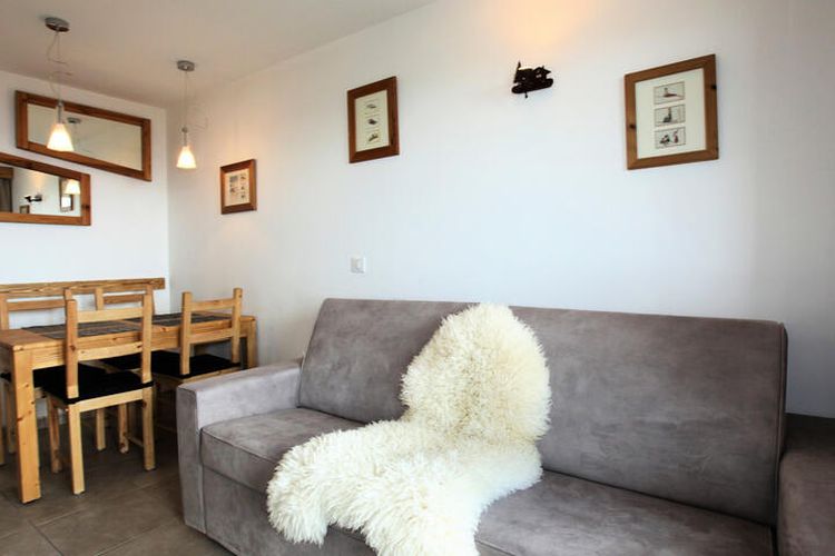 1 Pièce 4 Personnes