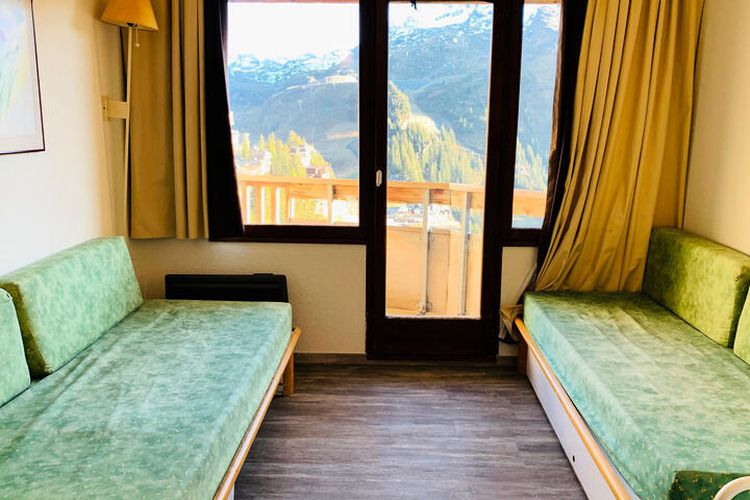 1 Pièce 4 Personnes