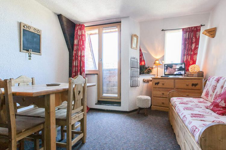 1 Pièce 4 Personnes