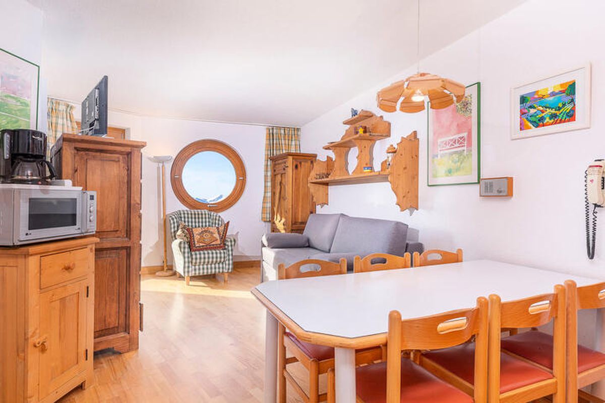 3 Pièces 6 Personnes