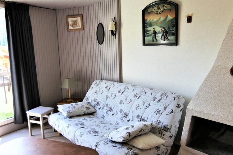 1 Pièce 4 Personnes