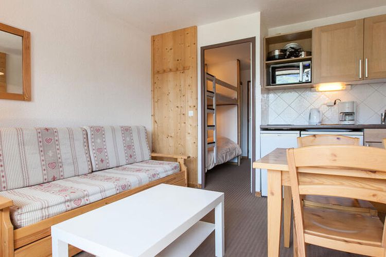 1 Pièce 4 Personnes