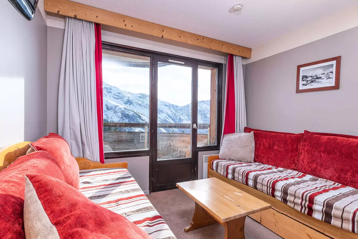 1 Pièce 4 Personnes