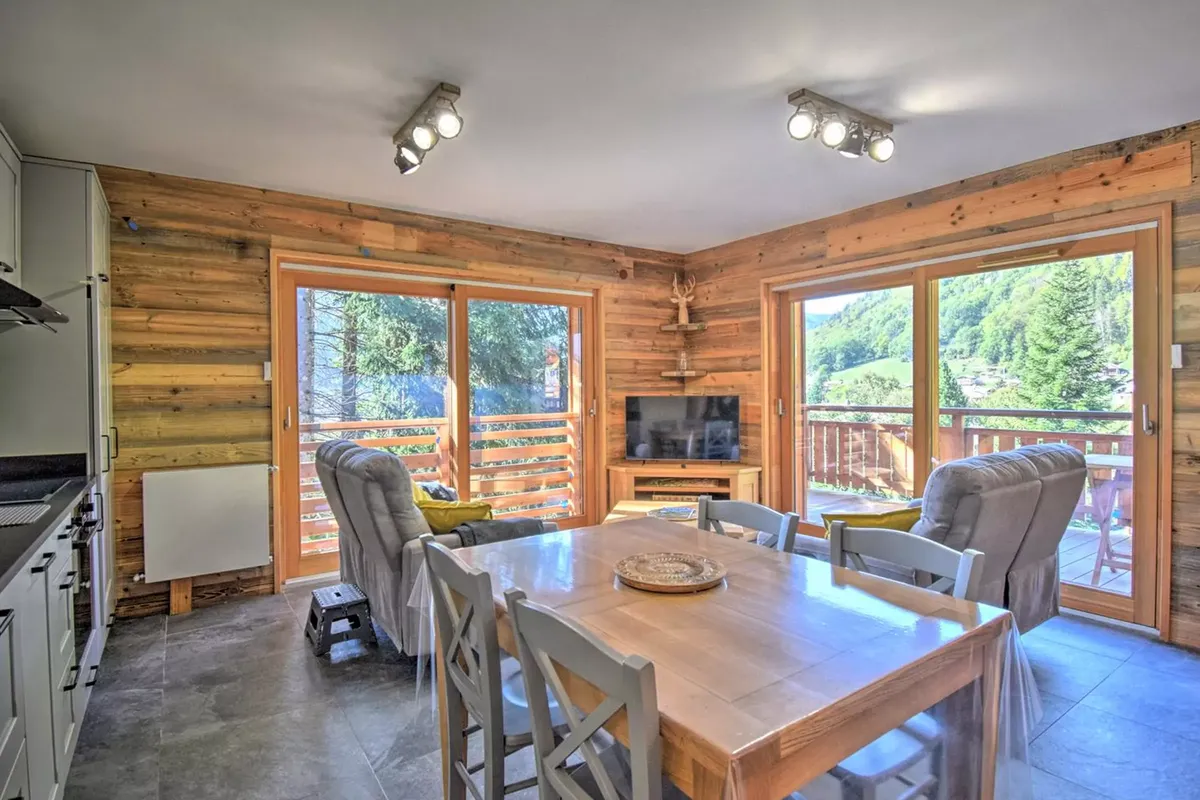 3 Pièces 6 Personnes