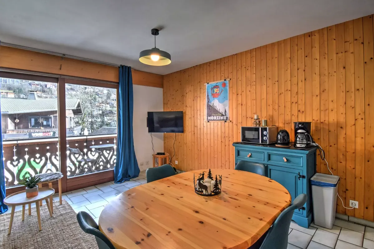 1 Pièce 4 Personnes