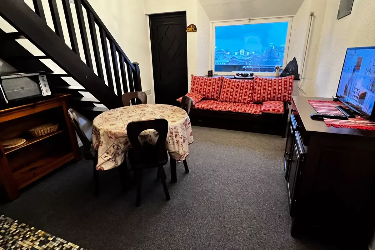 1 Pièce 4 Personnes