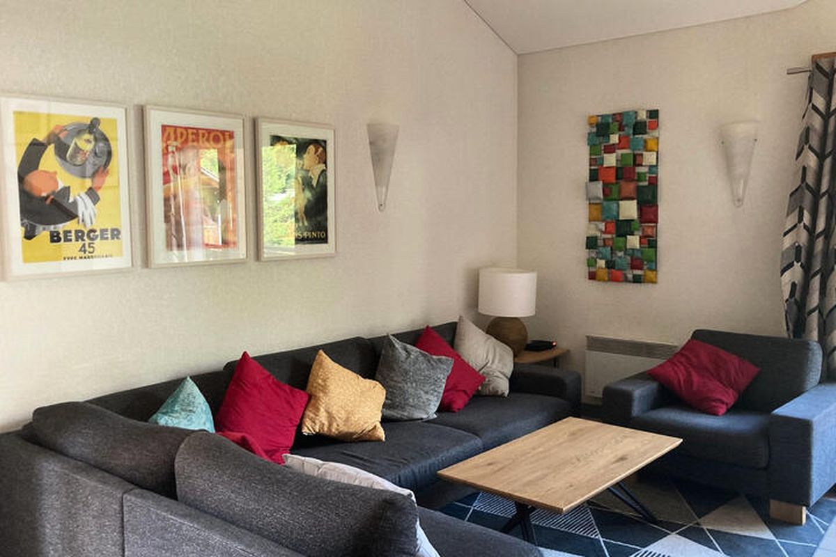 4 Pièces 10 Personnes