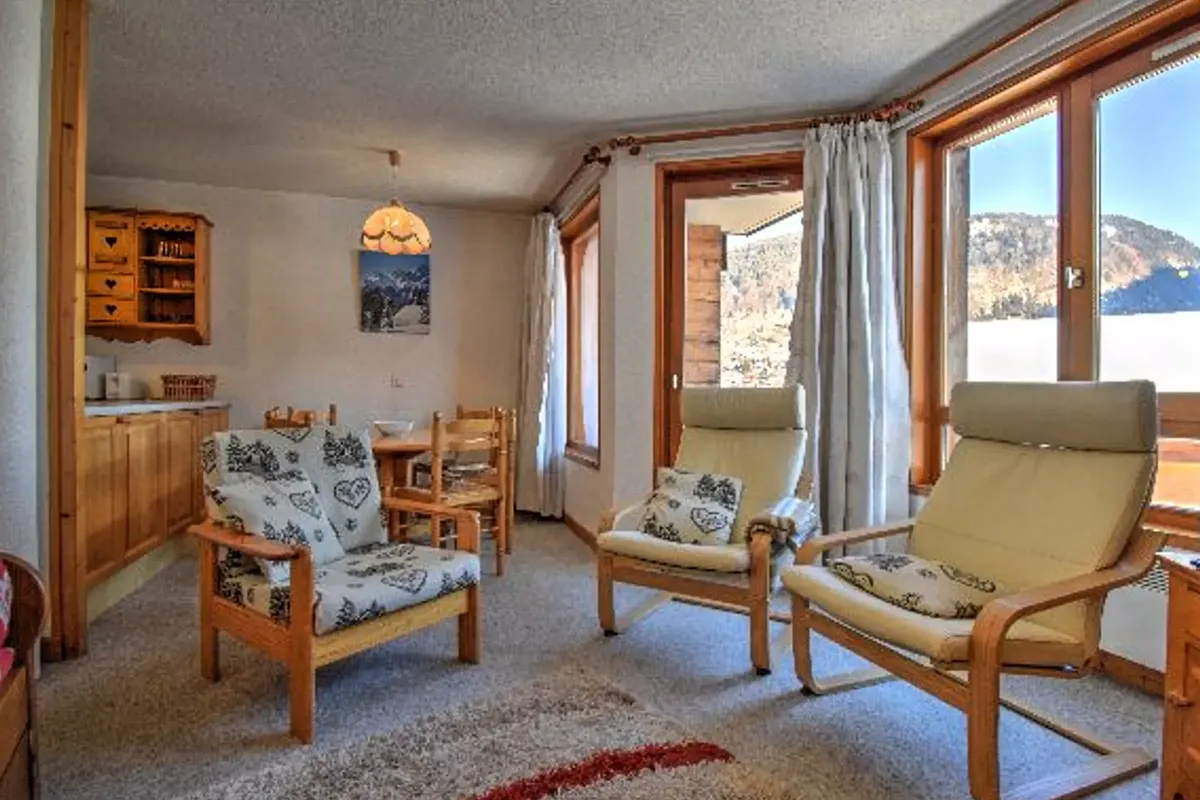 3 Pièces 6 Personnes