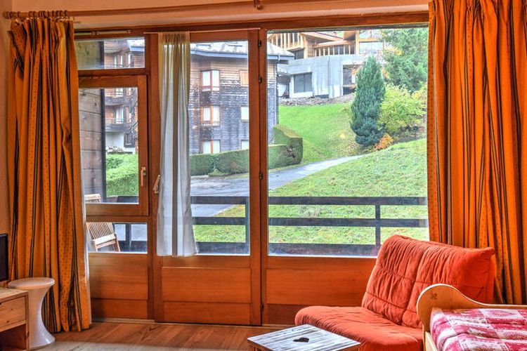 1 Pièce 4 Personnes