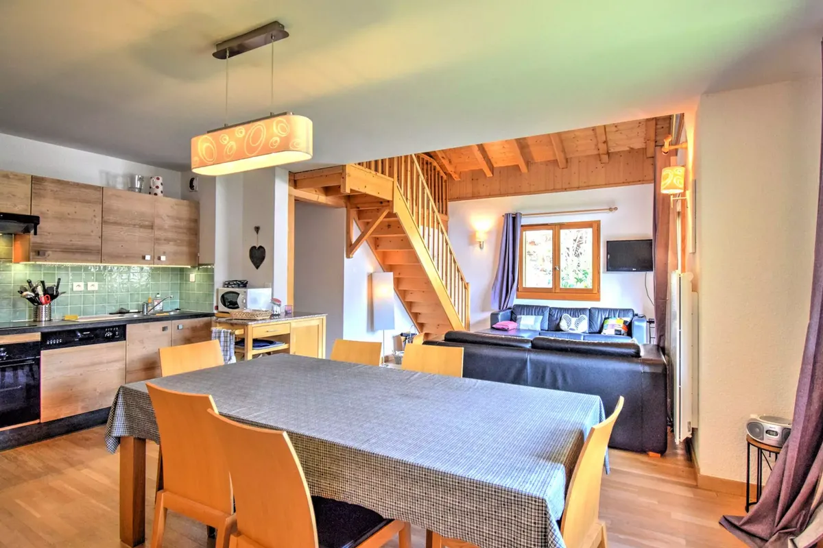 6 Pièces 12 Personnes