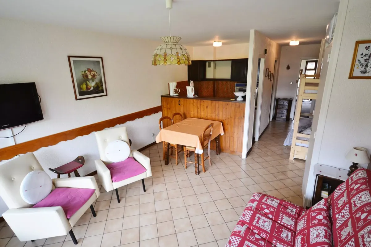 1 Pièce 4 Personnes