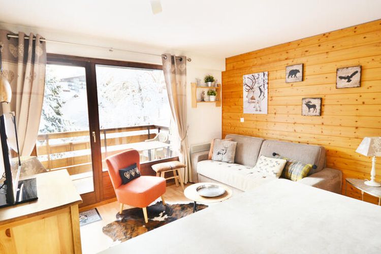 1 Pièce 4 Personnes