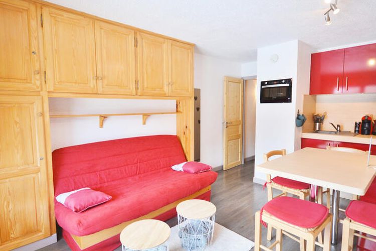 1 Pièce 4 Personnes