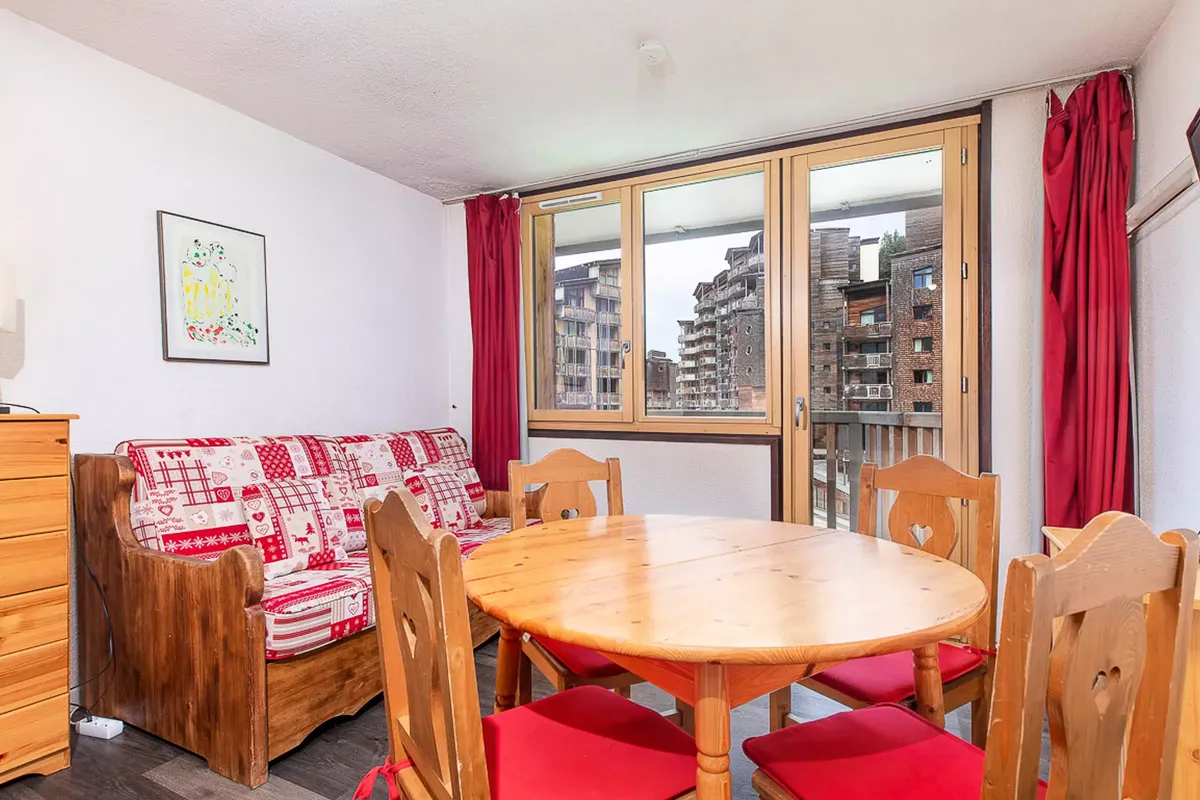 1 Pièce 4 Personnes