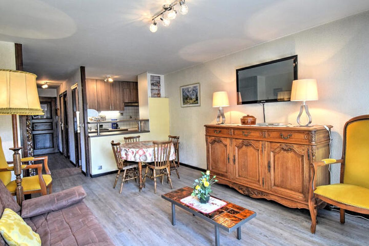 1 Pièce 4 Personnes