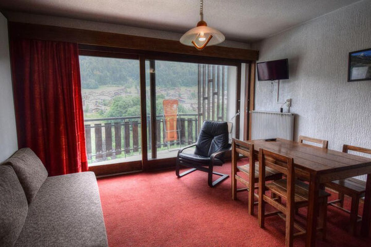 1 Pièce 4 Personnes