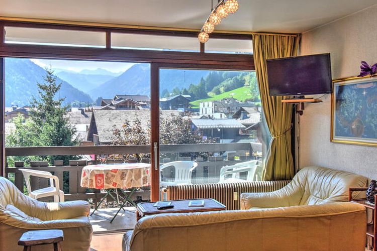 1 Pièce 4 Personnes