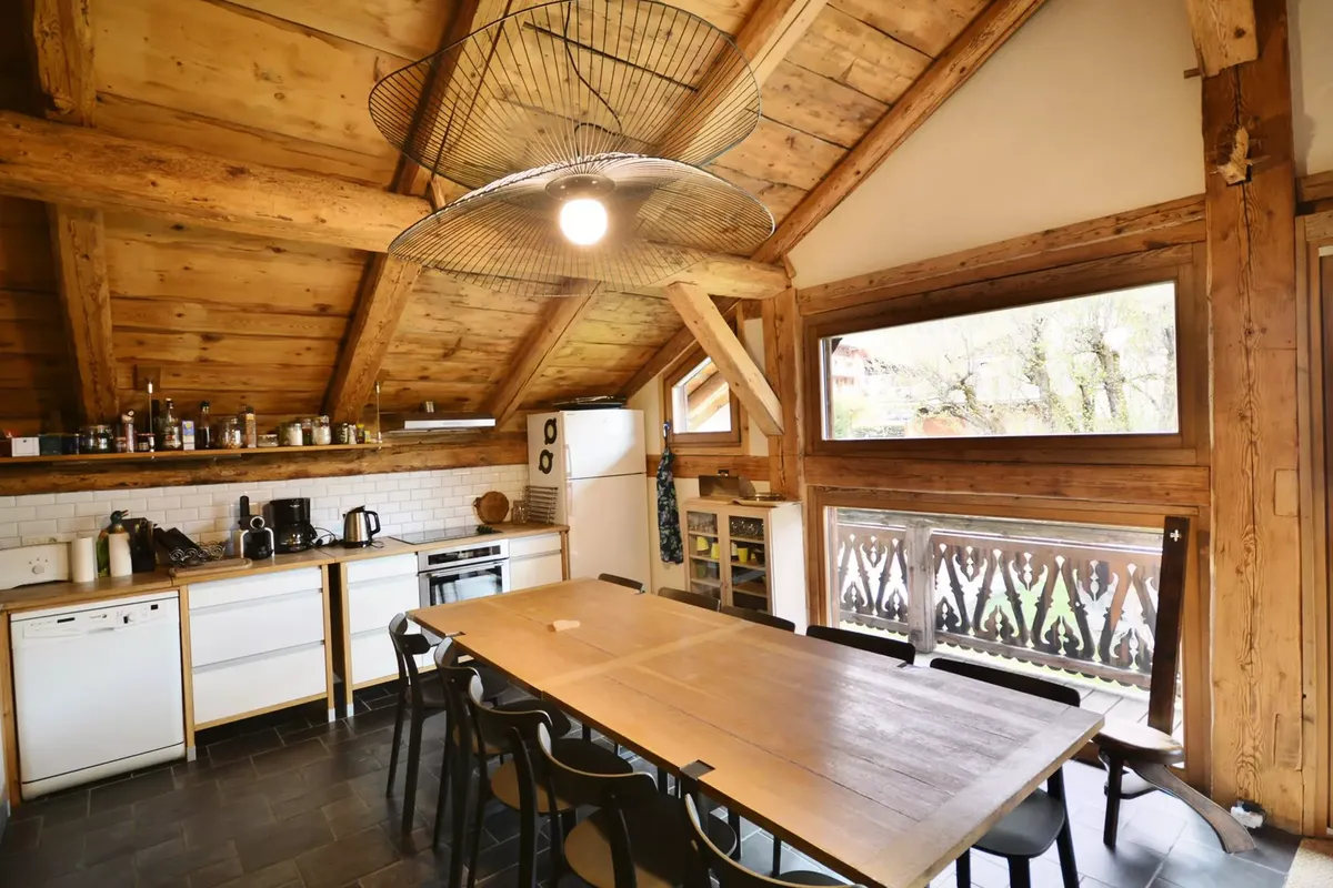 4 Pièces 10 Personnes