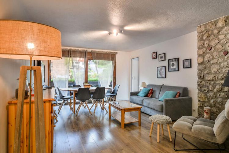 4 Pièces 8 Personnes