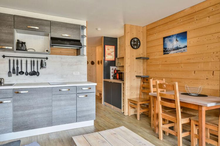 1 Pièce 4 Personnes