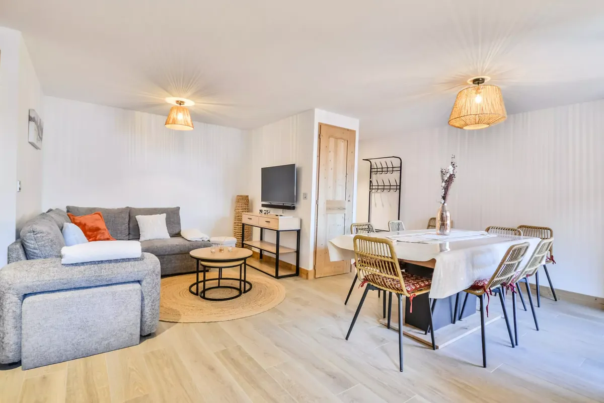 5 Pièces 8 Personnes