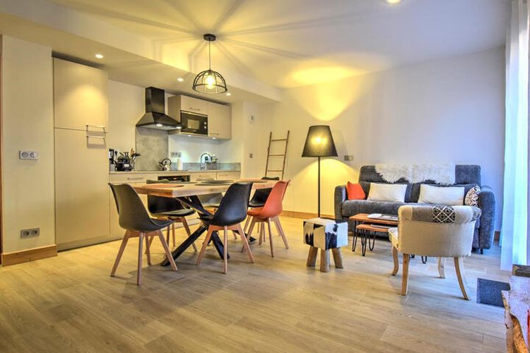 3 Pièces 6 Personnes