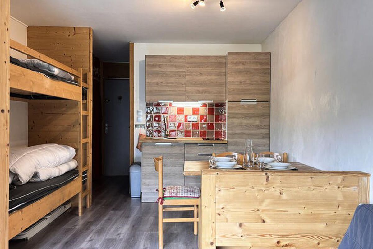 1 Pièce 4 Personnes