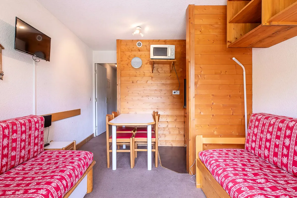 1 Pièce 4 Personnes