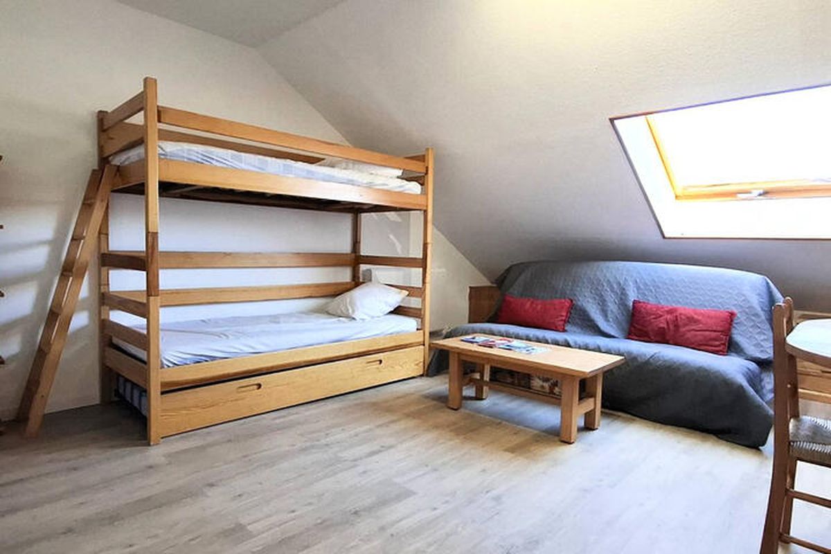 1 Pièce 4 Personnes