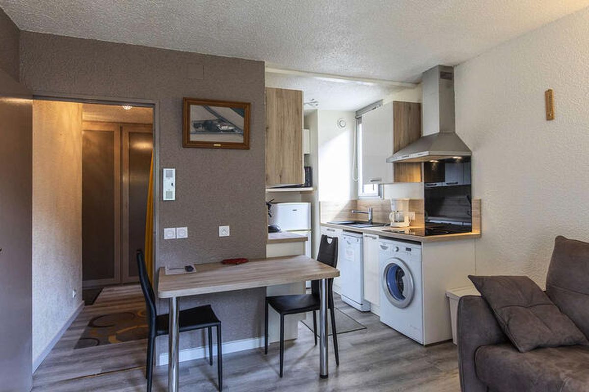 1 Pièce 4 Personnes