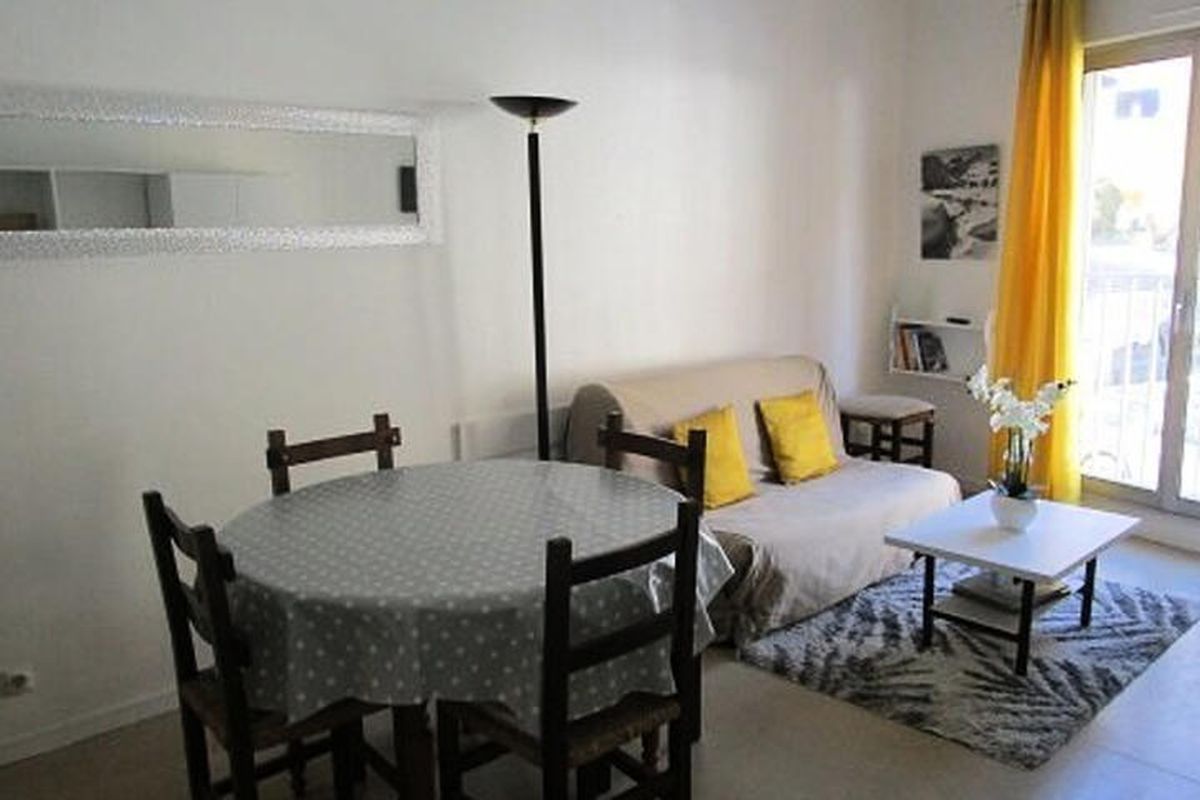 2 Pièces 6 Personnes