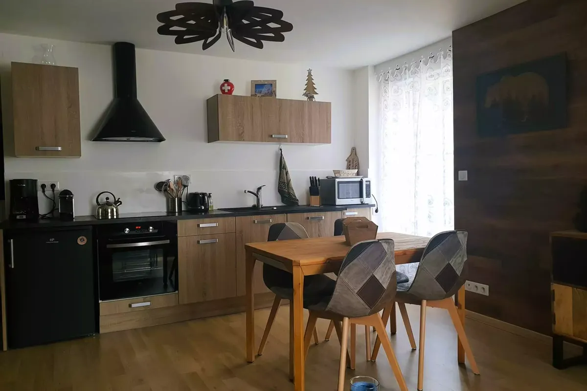 3 Pièces 6 Personnes