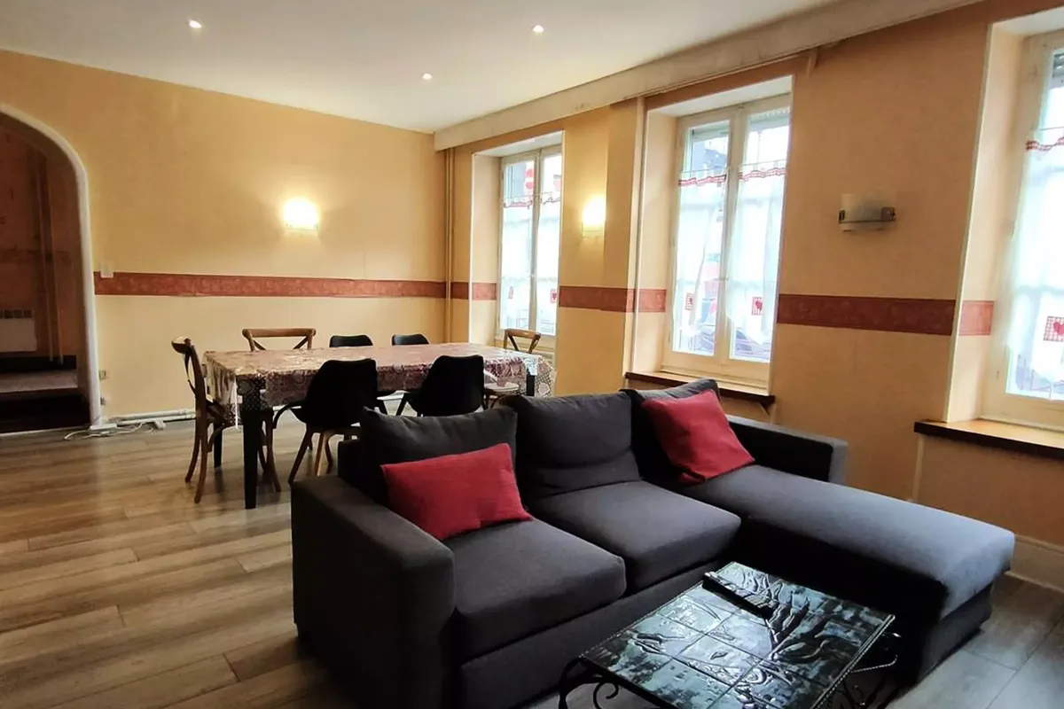 3 Pièces 8 Personnes