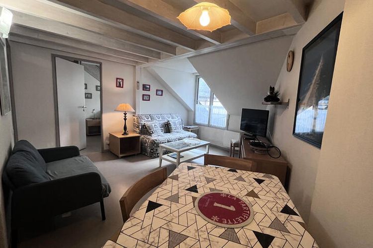 3 Pièces 6 Personnes