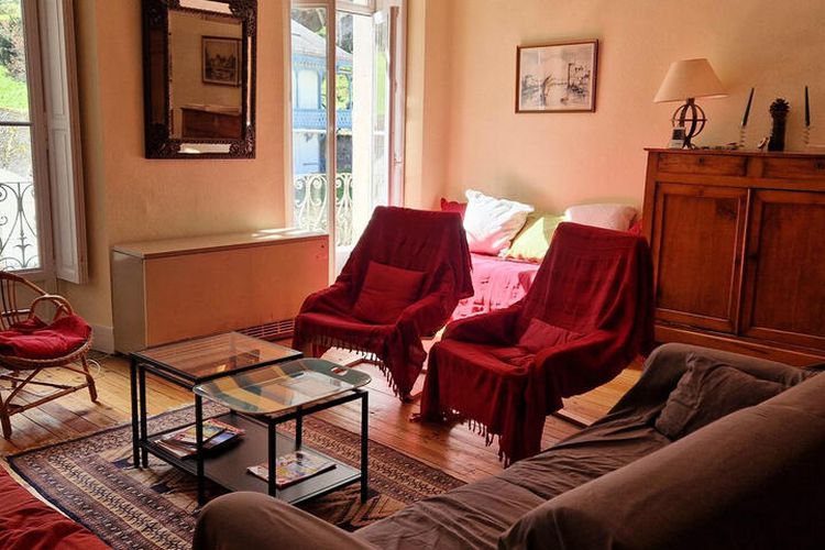 3 Pièces 6 Personnes