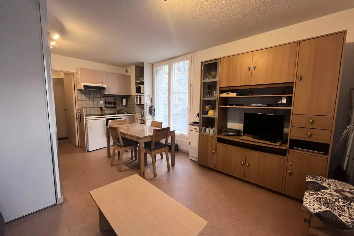 1 Pièce 4 Personnes