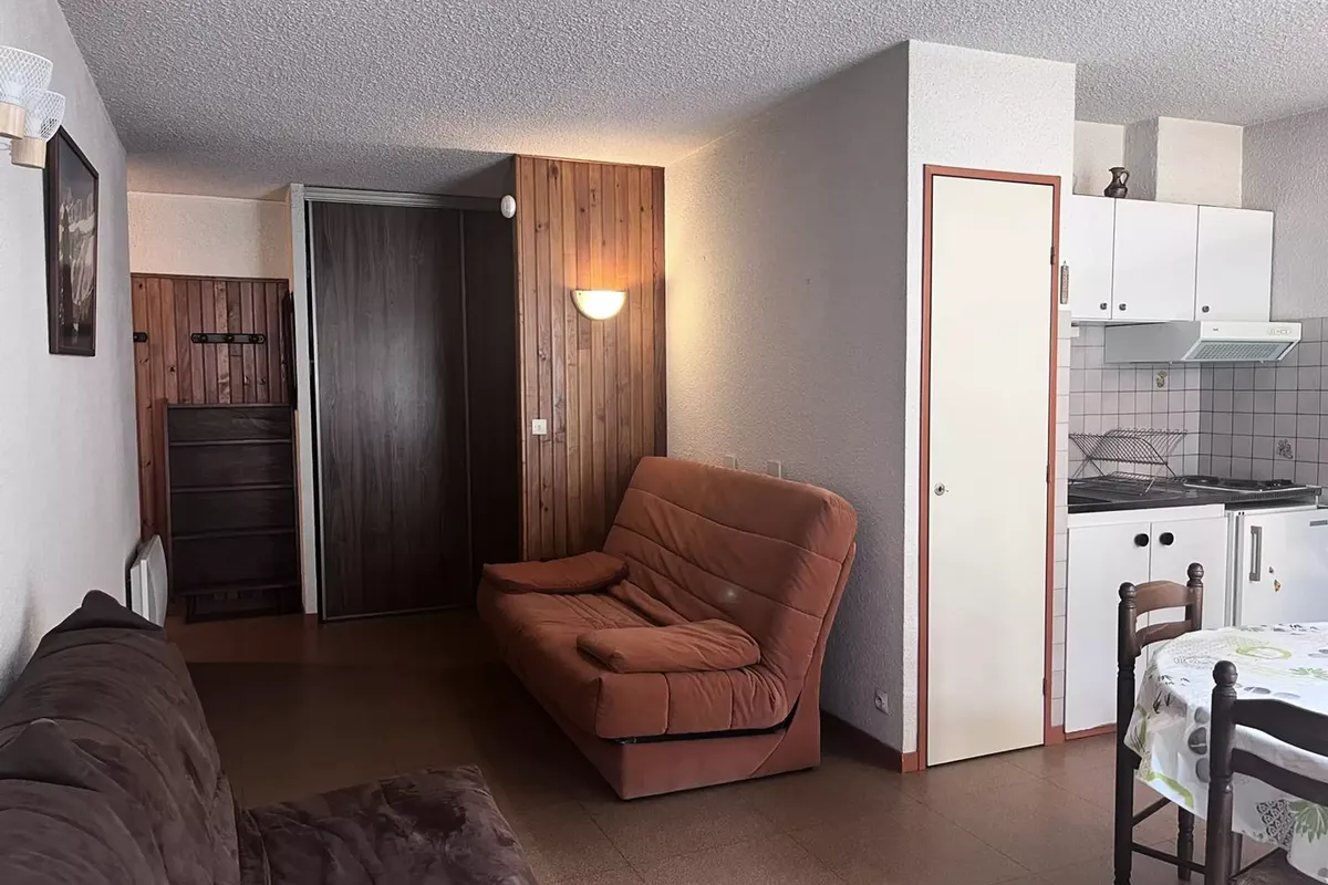 1 Pièce 4 Personnes