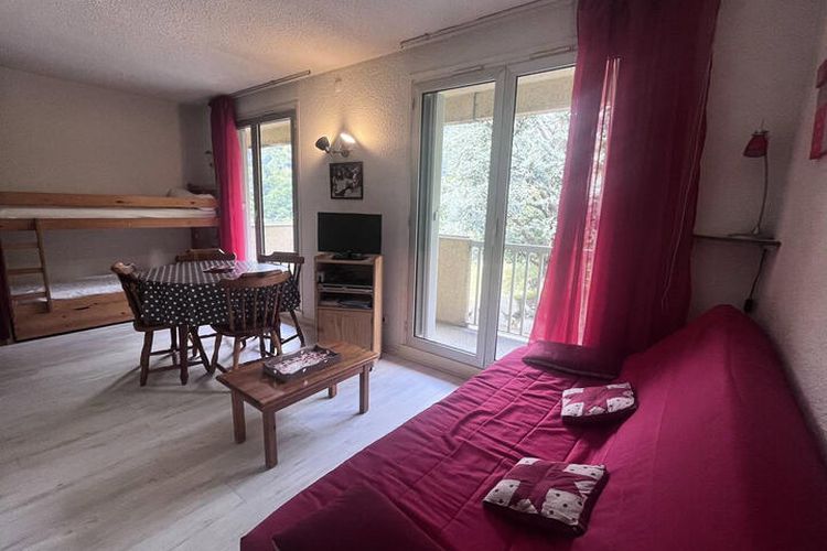 1 Pièce 4 Personnes