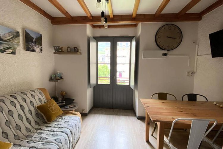 1 Pièce 4 Personnes