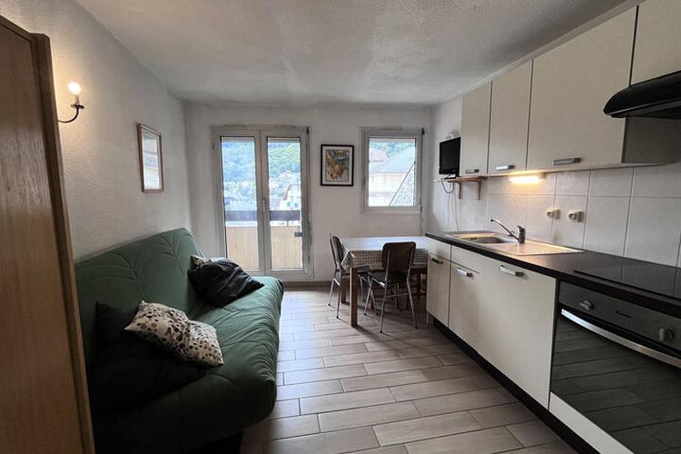 1 Pièce 4 Personnes