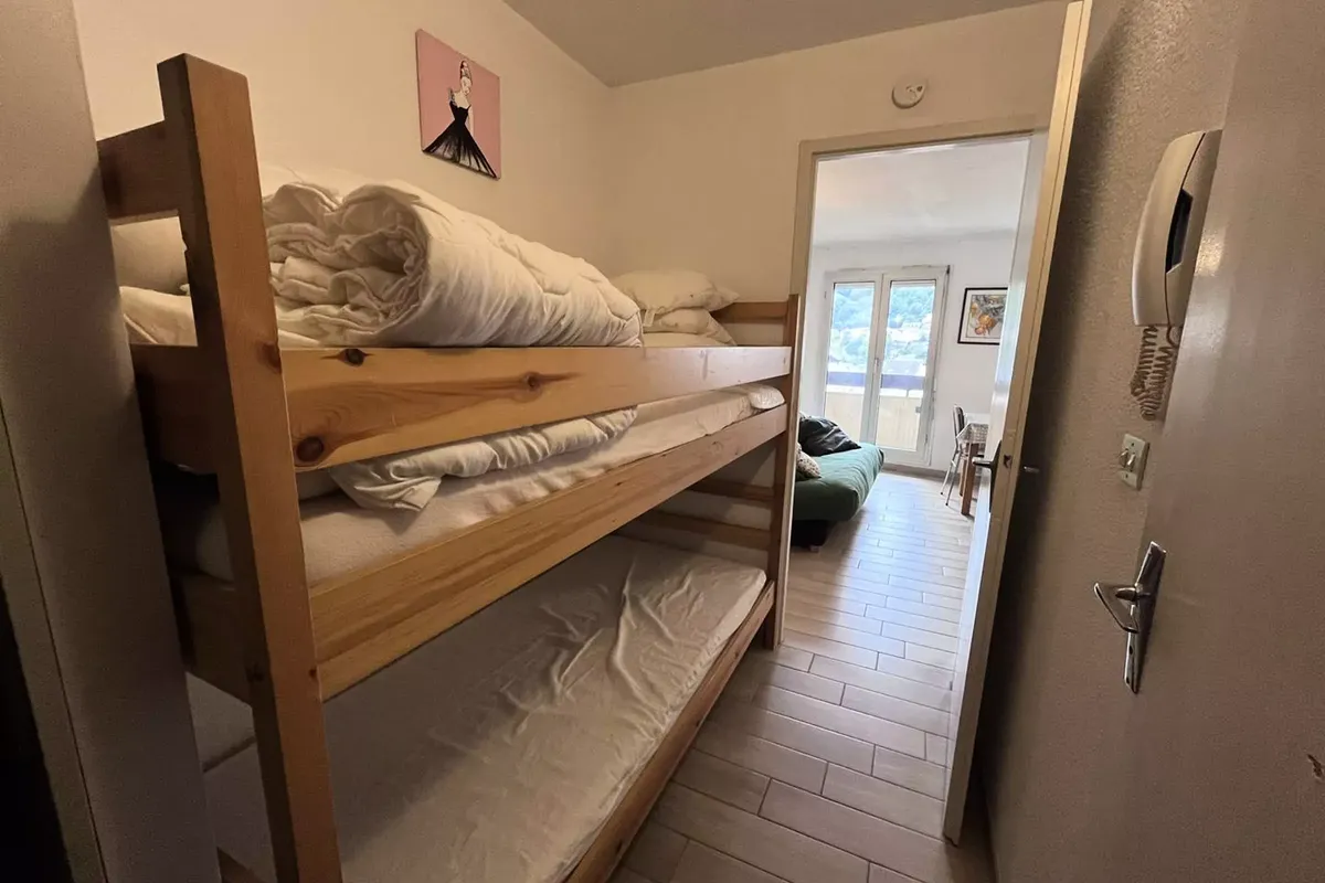 1 Pièce 4 Personnes