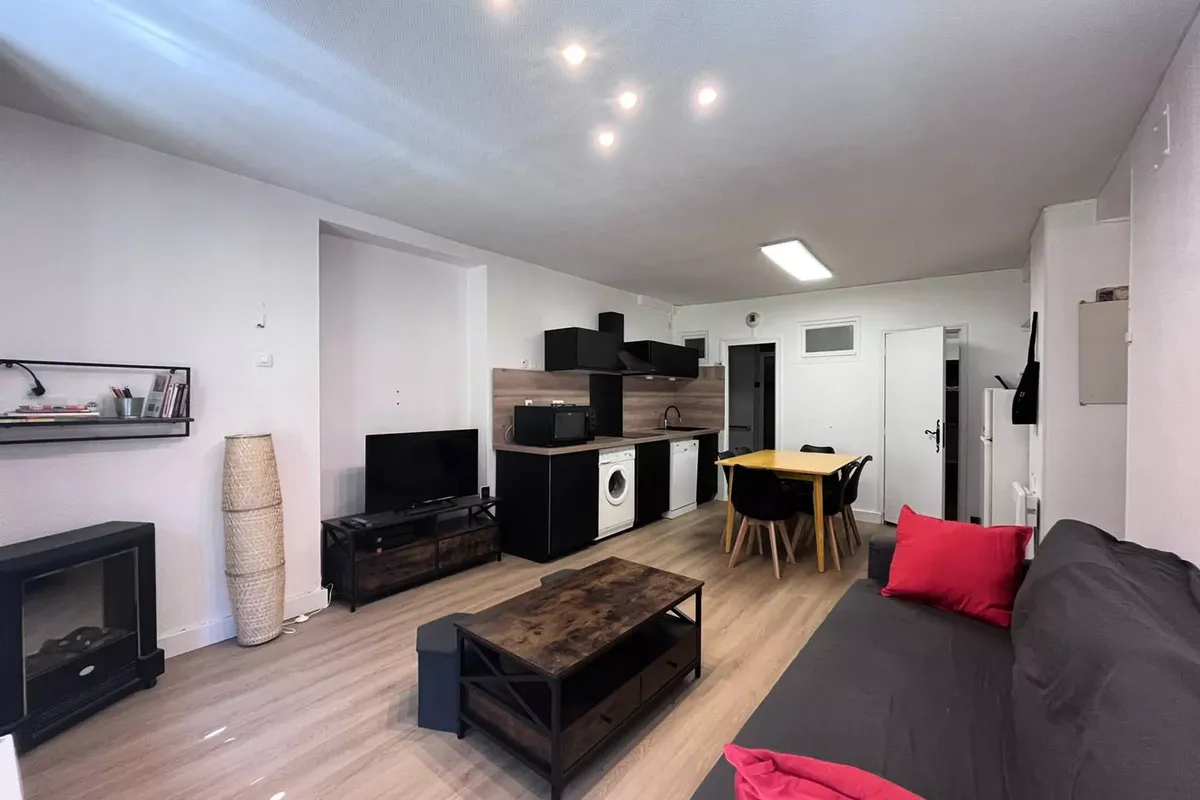 3 Pièces 4 Personnes