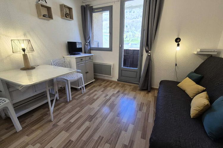 1 Pièce 4 Personnes