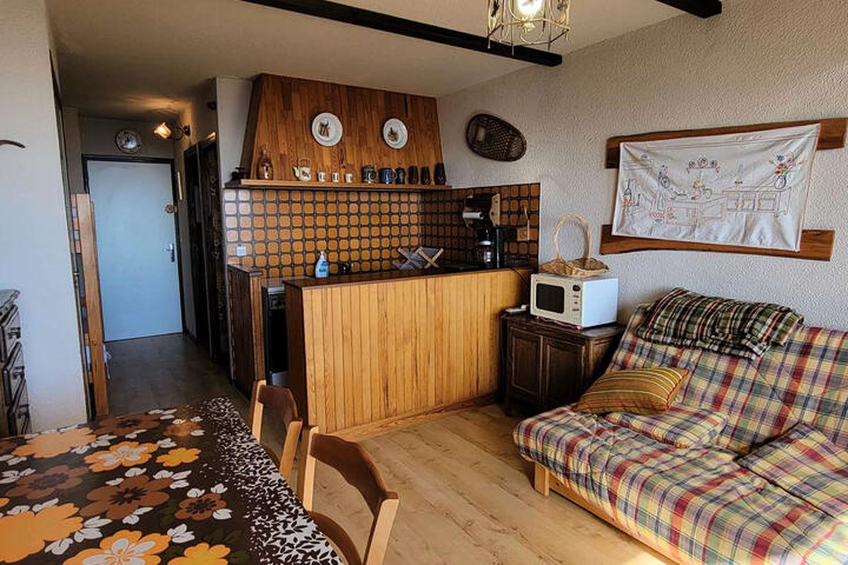 1 Pièce 4 Personnes