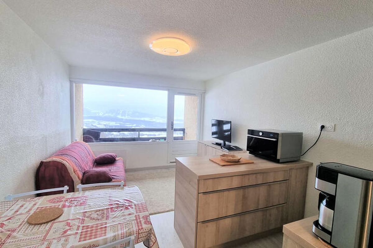 1 Pièce 4 Personnes