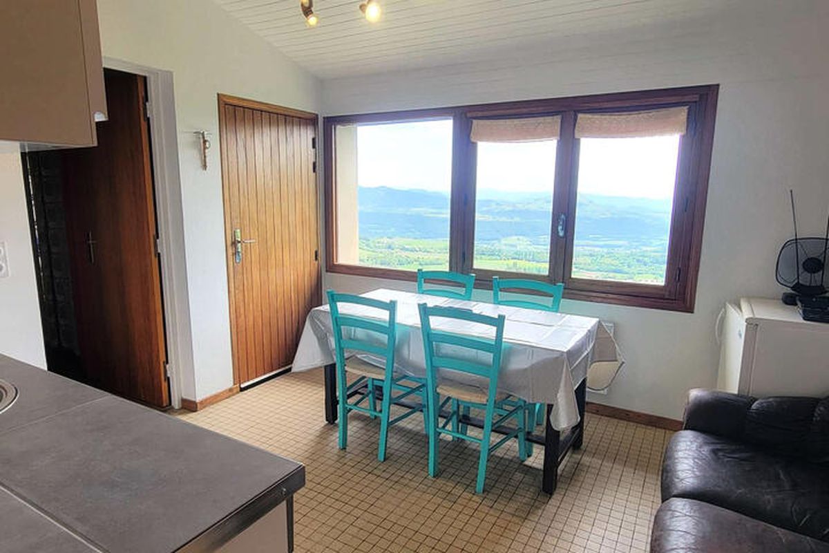 3 Pièces 4 Personnes