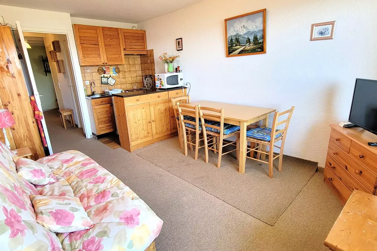 1 Pièce 5 Personnes