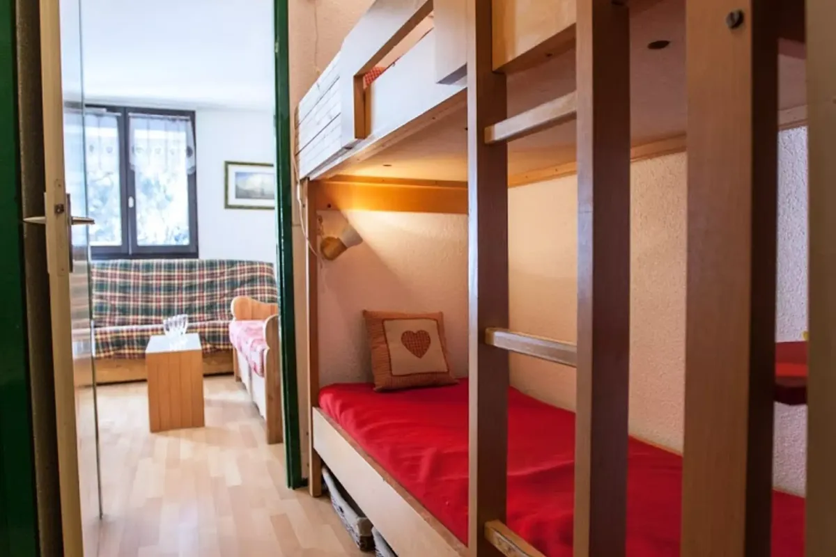 1 Pièce 4 Personnes